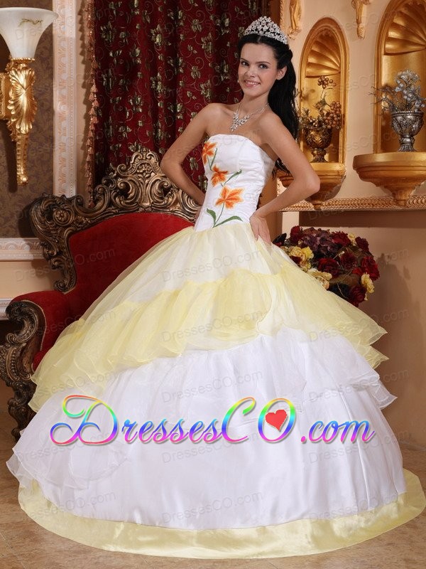 Light Yellow And White Ball Gown Strapless Long Organza Embroidery Quinceanera Dress
