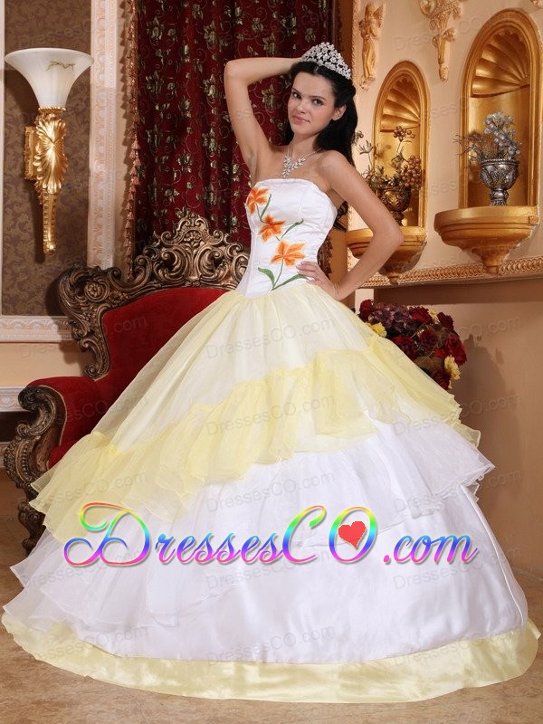 Light Yellow And White Ball Gown Strapless Long Organza Embroidery Quinceanera Dress
