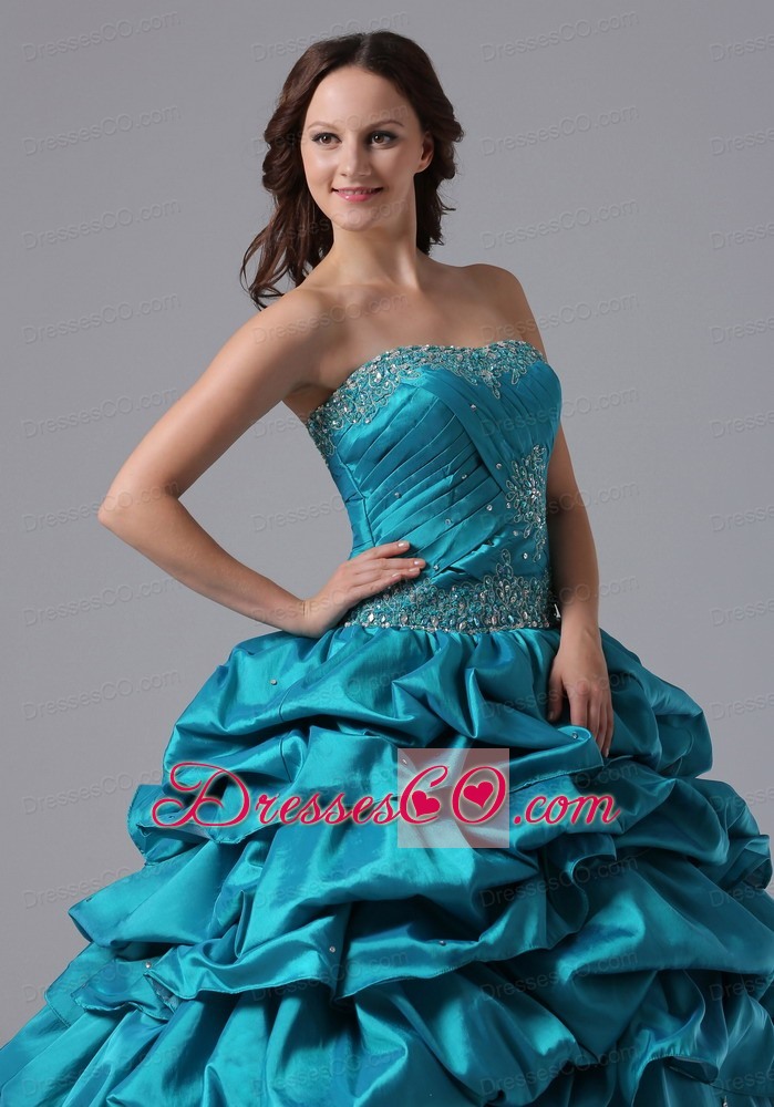Ball Gown Pick-ups Quinceanera Dress With Beading and Ruches