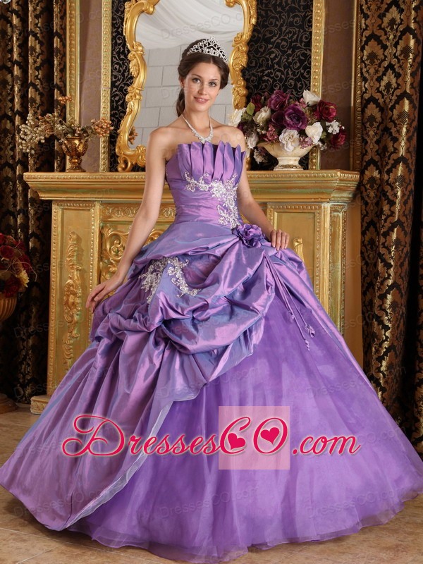 Lavender Ball Gown Strapless Long Appliques Taffeta Quinceanera Dress
