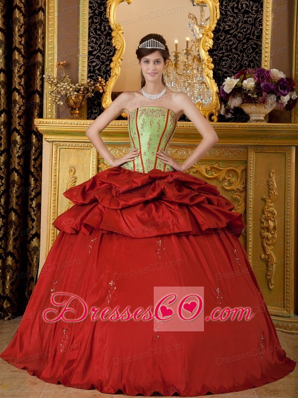 Red Ball Gown Strapless Long Appliques Taffeta Quinceanera Dress
