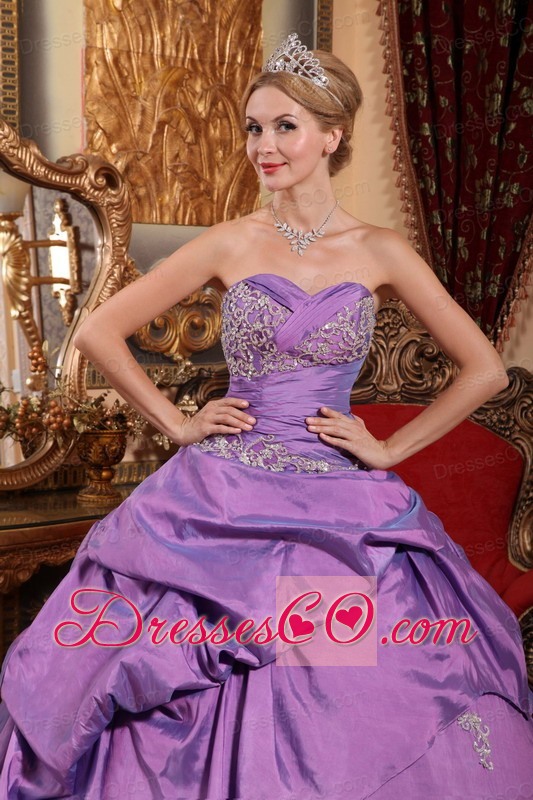 Lavender Ball Gown Long Taffeta Appliques Quinceanera Dress
