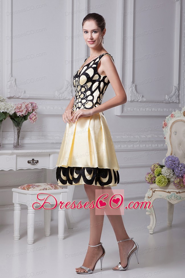 Beading Decorate Yellow A-line Prom Dress For V-neck