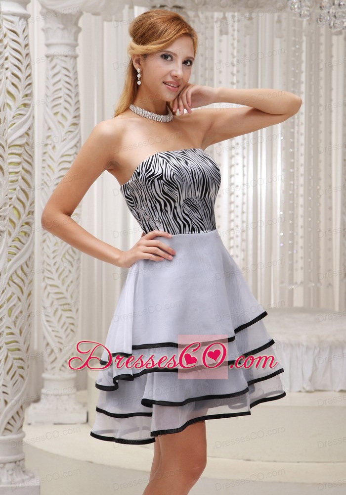 Fashionable Grey Prom / Homecoming Dress With Mini-length A-line Tiered Strapless Organza And Zebra Gown