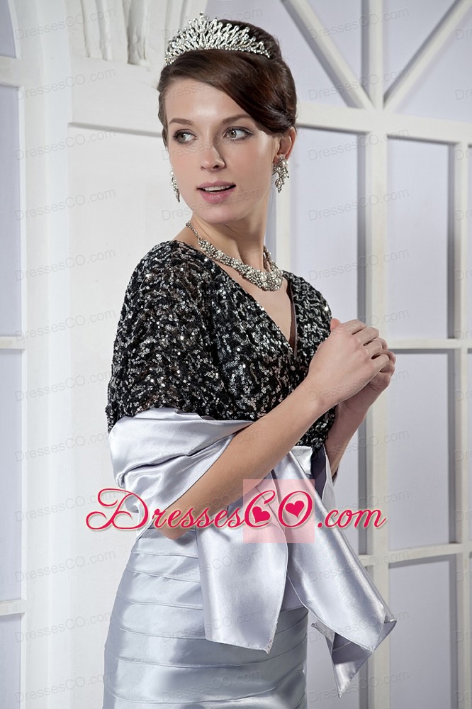Black And Silver Column V-neck Mini-length Taffeta And Sequin Prom Dress