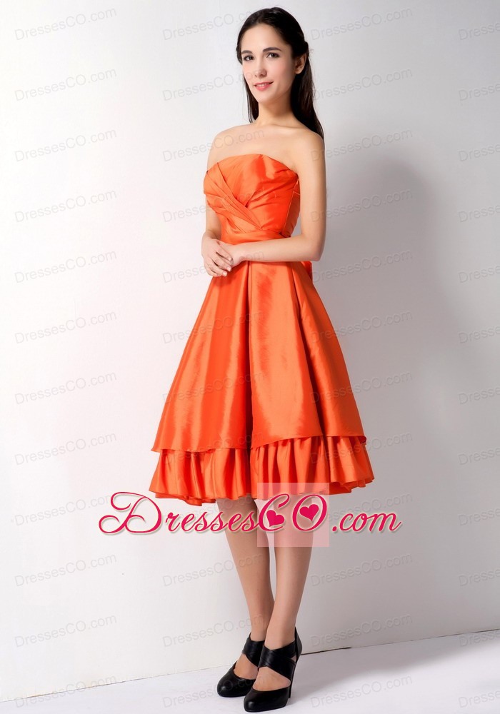 Customize Orange Red A-line Strapless Bow Dama Dress For Quinceaner Knee-length Taffeta
