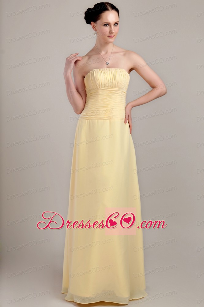 Light Yellow Column / Sheath Strapless Long Chiffon Ruched Prom Dress