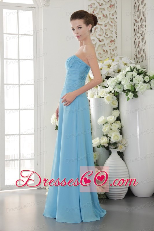 Light Blue Empire Strapless Long Chiffon Ruched Dama Dress For Quinceanera