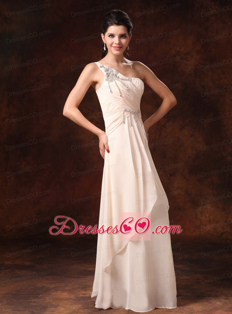 Champagne Stylish One Shoulder Empire Chiffon Prom Gowns With Beaded Decorate Shoulder