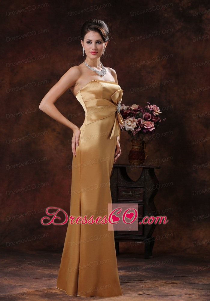 Mermaid Champagne Evening Dress Clearance With Strapless Beaded and Bow Decorate In Pinetop Arizona