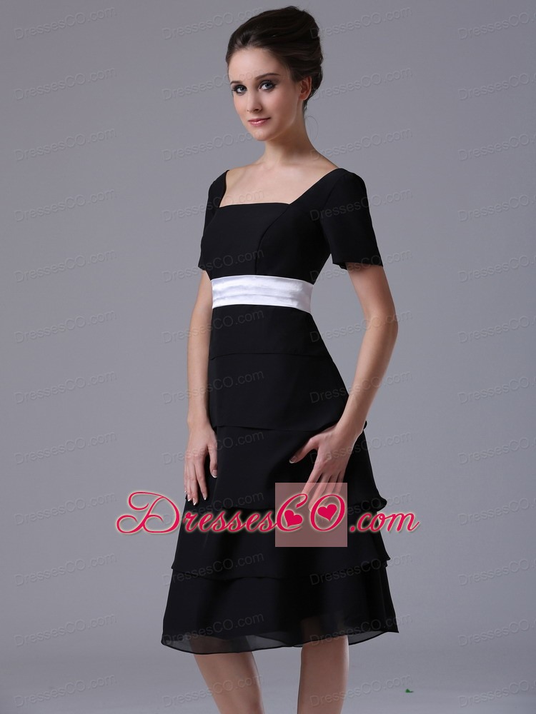 Black Tiered Square Black Wedding Party A-Line Chiffon Mother of the Bride Dress
