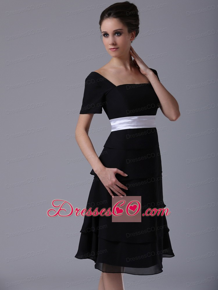 Black Tiered Square Black Wedding Party A-Line Chiffon Mother of the Bride Dress