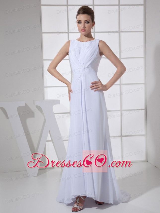 Bateau White For Mother Dress With Brush Train