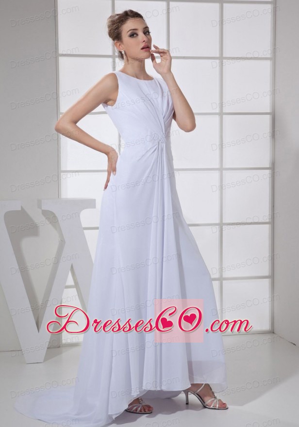 Bateau White For Mother Dress With Brush Train