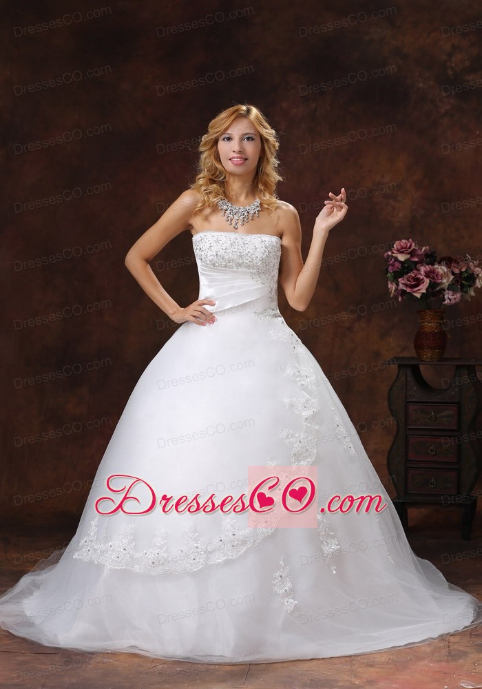 Appliques and Beading Decorate Bodice Ball Gown Wedding Dress For Strapless Chapel Train