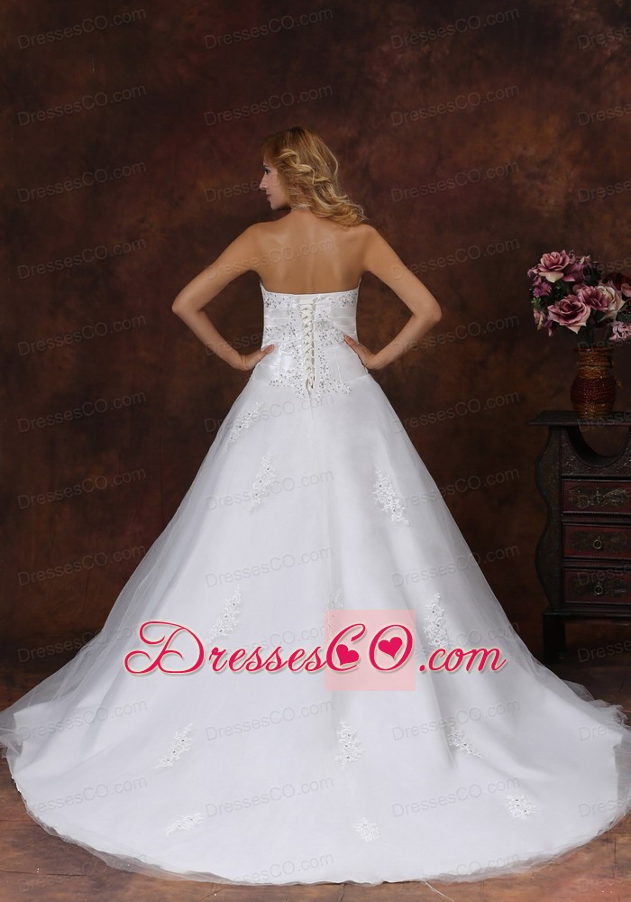 Appliques and Beading Decorate Bodice Ball Gown Wedding Dress For Strapless Chapel Train