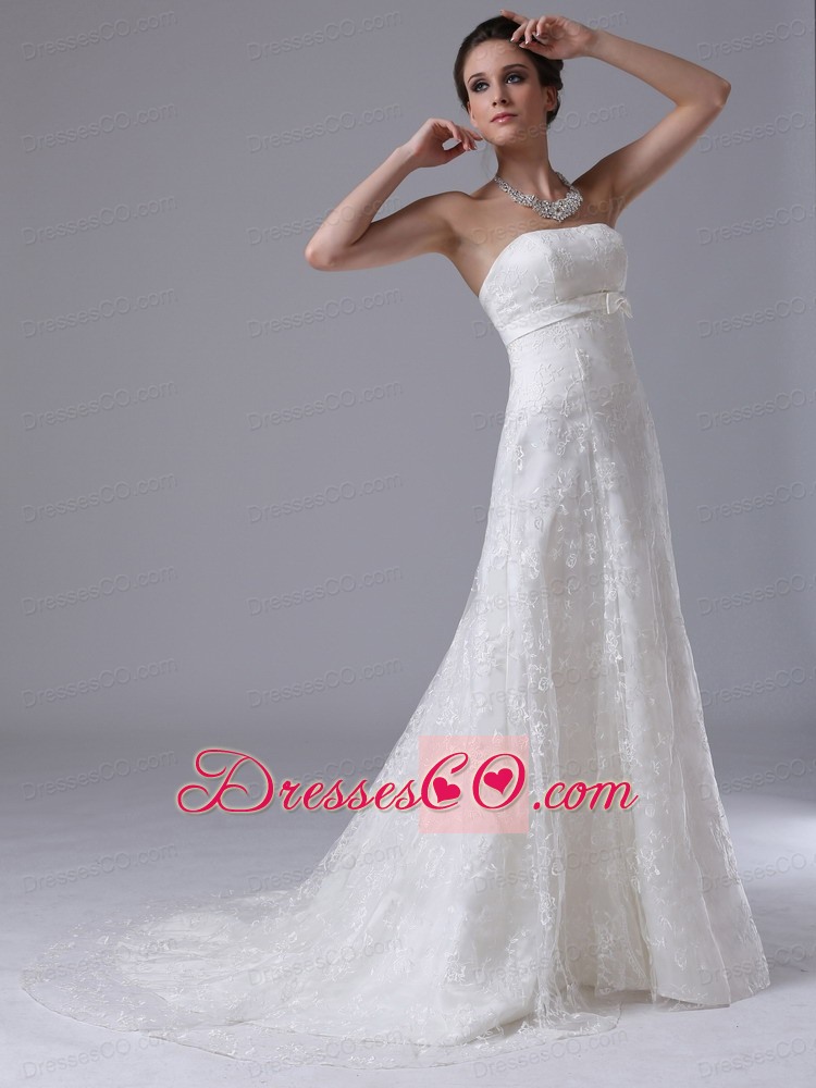 Bowknot Column Strapless Hall Exquisite Wedding Dress With Lace