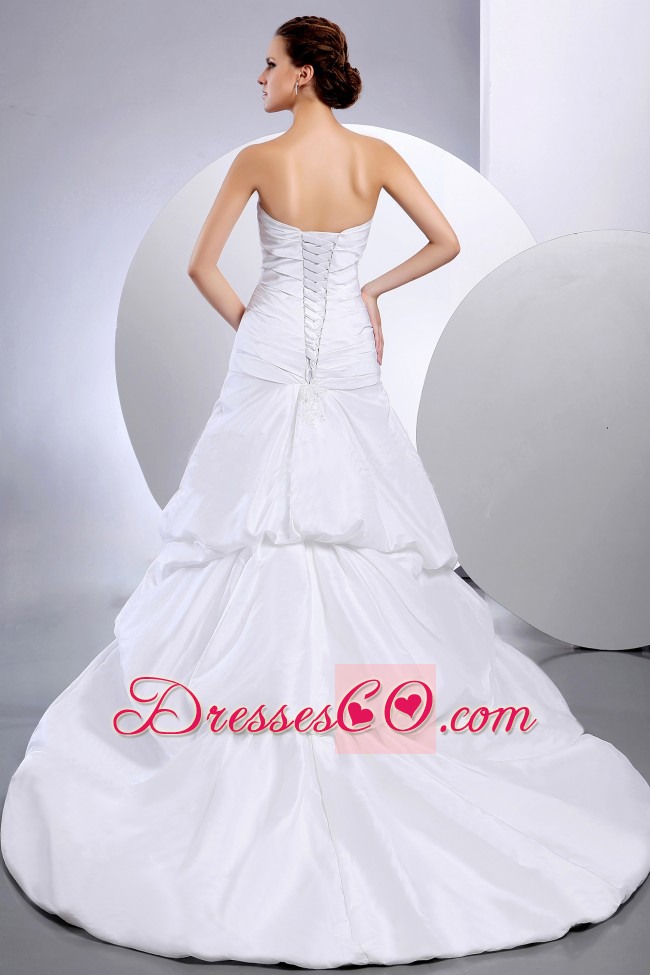 Beautiful Wedding Dress With Pick-ups and Ruching A-Line Court Train