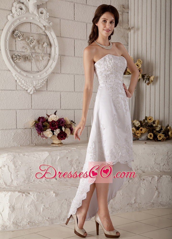Discount A-line / Princess Strapless High-low Lace Embroidery and Beading Wedding Dress