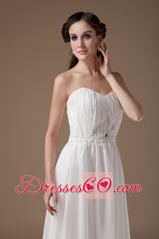 Popular Empire Strapless Long Tulle Appliques Wedding Dress