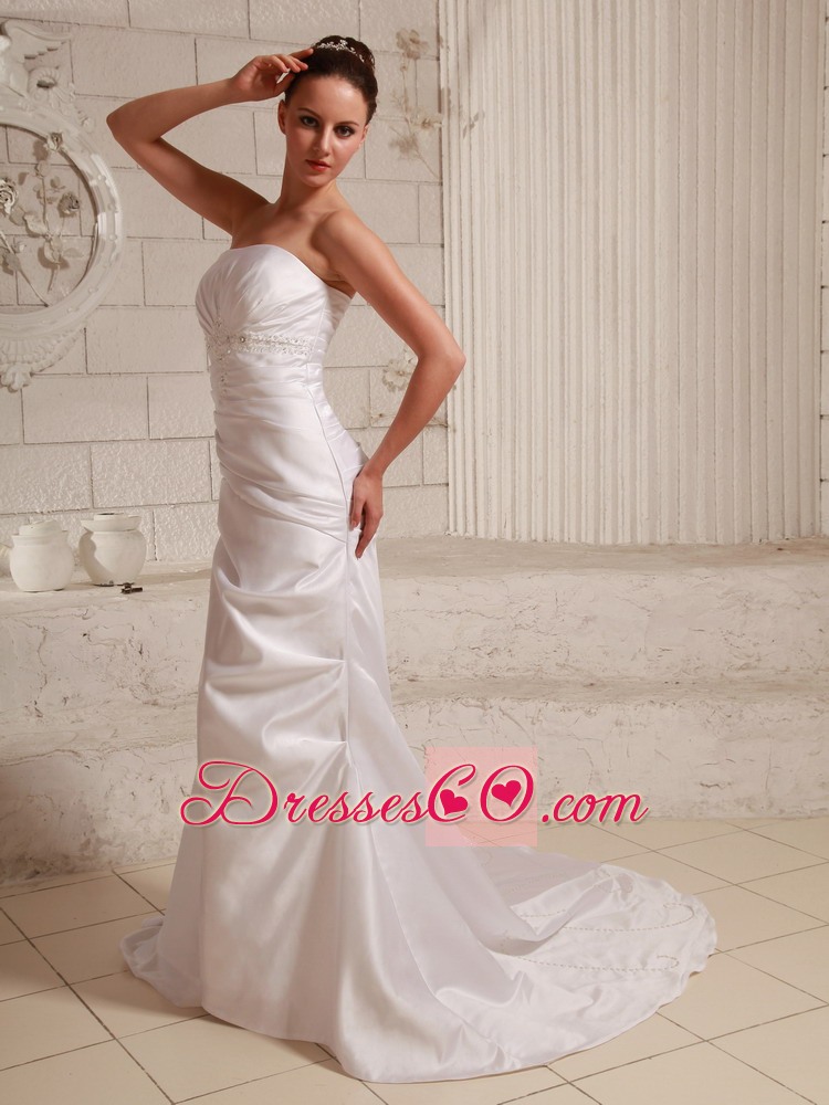 Taffeta Appliques With Beading and Ruching Wedding Dress With Court Train A-line