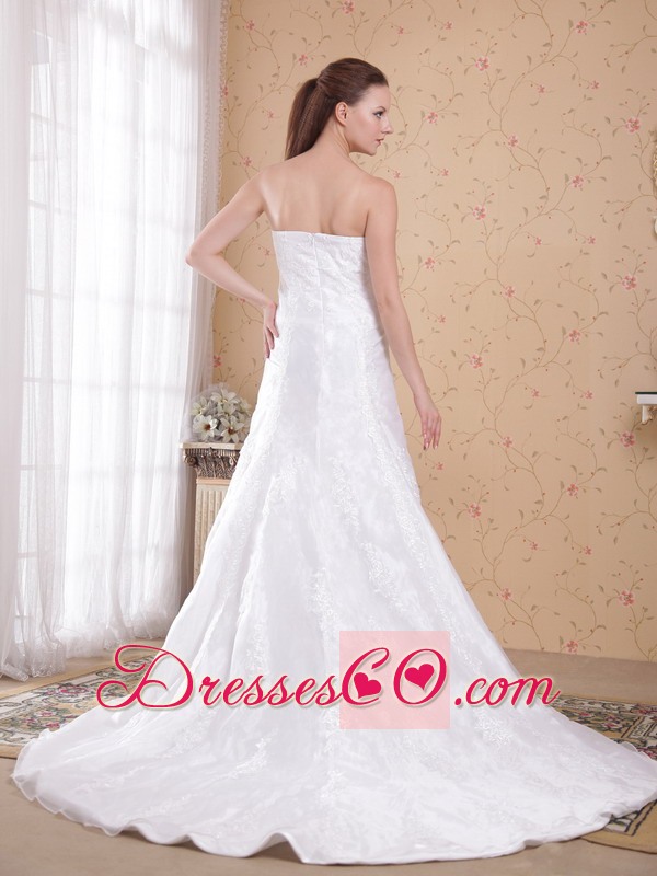 White A-Line / Princess Strapless Court Train Organza and Satin Beading Wedding Dress