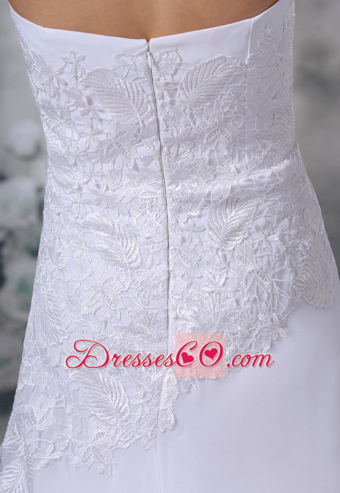 Lace Decorate Bodice Strapless Court Train Chiffon Wedding Dress For 2013