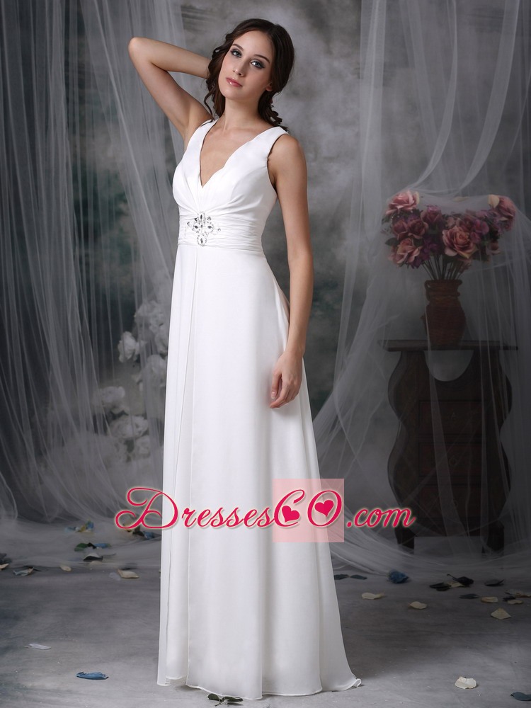 White Column / Sheath V-neck Long Chiffon Beading Prom Dress