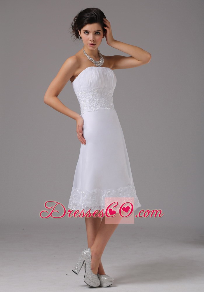 Short Wedding Dress With Lace Decorate Waist Strapless Knee-length