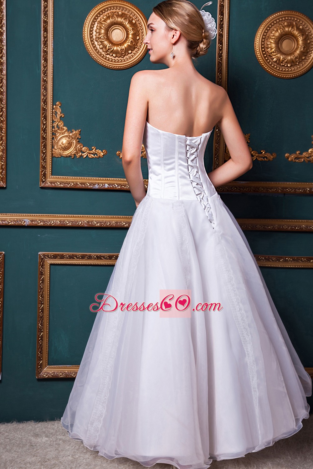 Modest A-line Strapless Long Organza And Taffeta Lace Wedding Dress