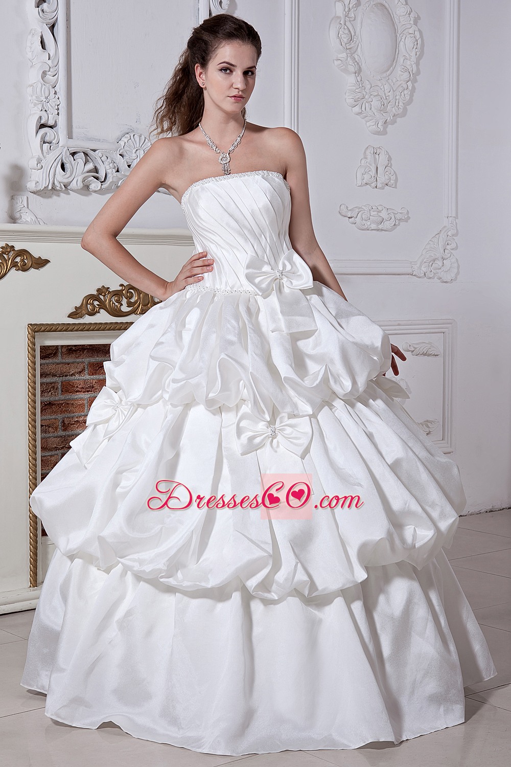 Classical A-line / Princess Strapless Long Satin Beading And Bows Wedding Dress