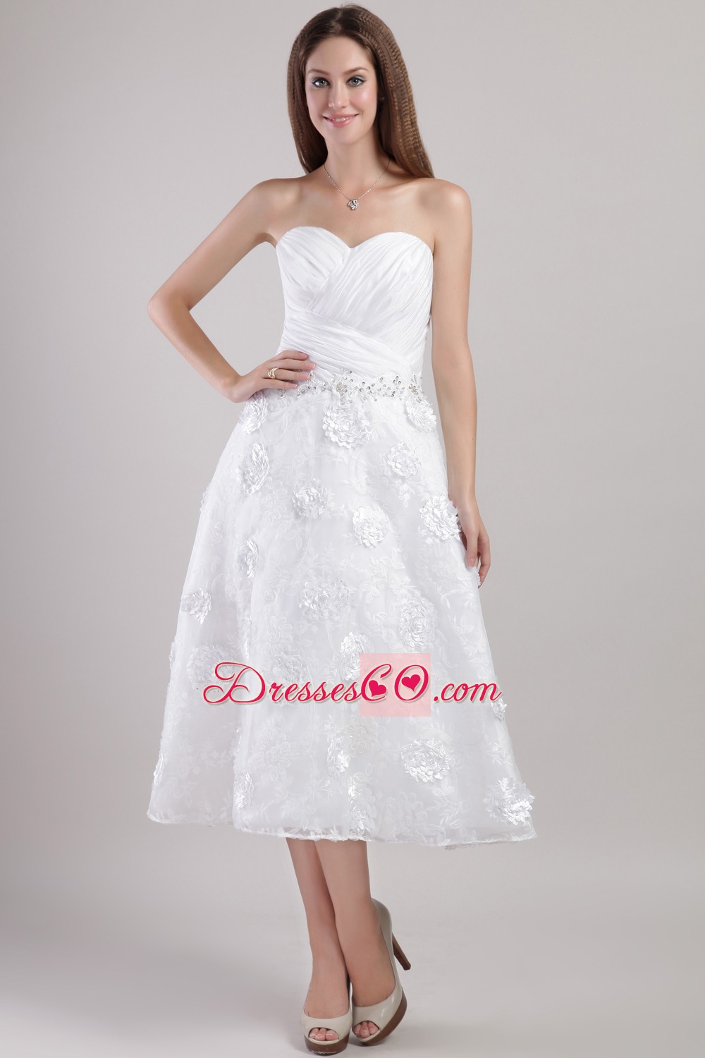 Elegant A-line / Princess Ankle-length White Appliques And Beading Wedding Dress