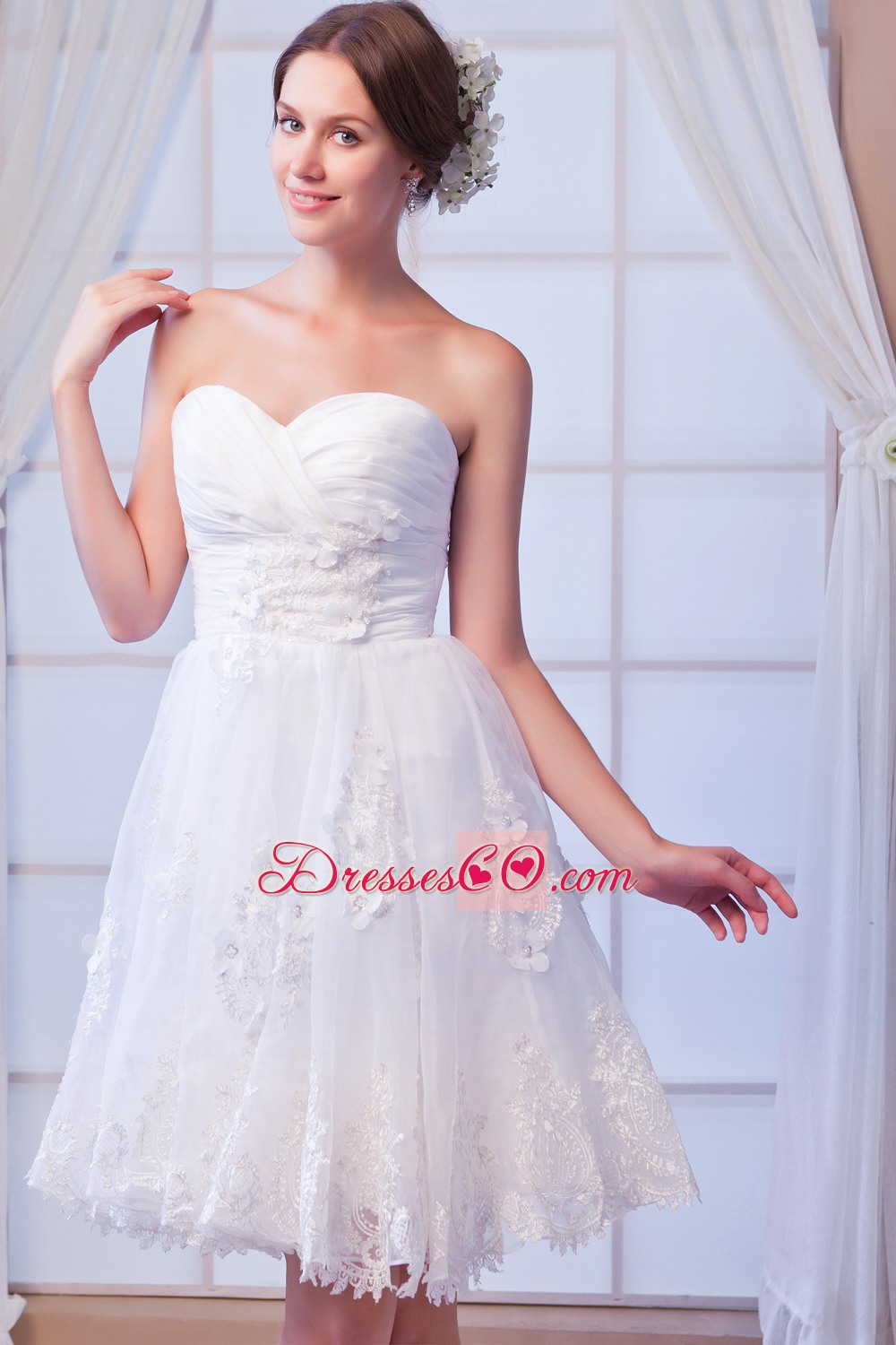 White A-line Mini-length Organza Appliques Prom Dress