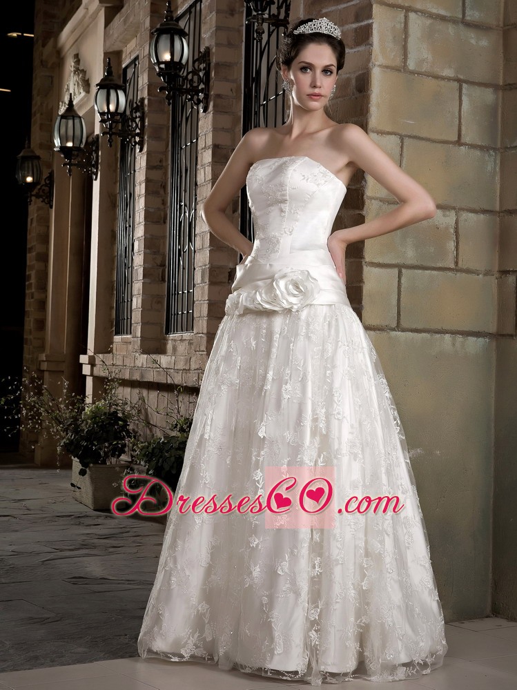 Gorgeous A-line Strapless Long Taffeta And Lace Hand Made Flowers Wedding Dress