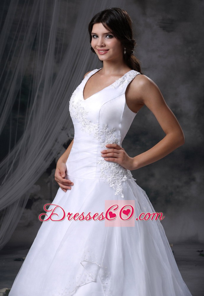 Appliques Decorate Bust Ball Gown Chapel Train Wedding Dress For 2013
