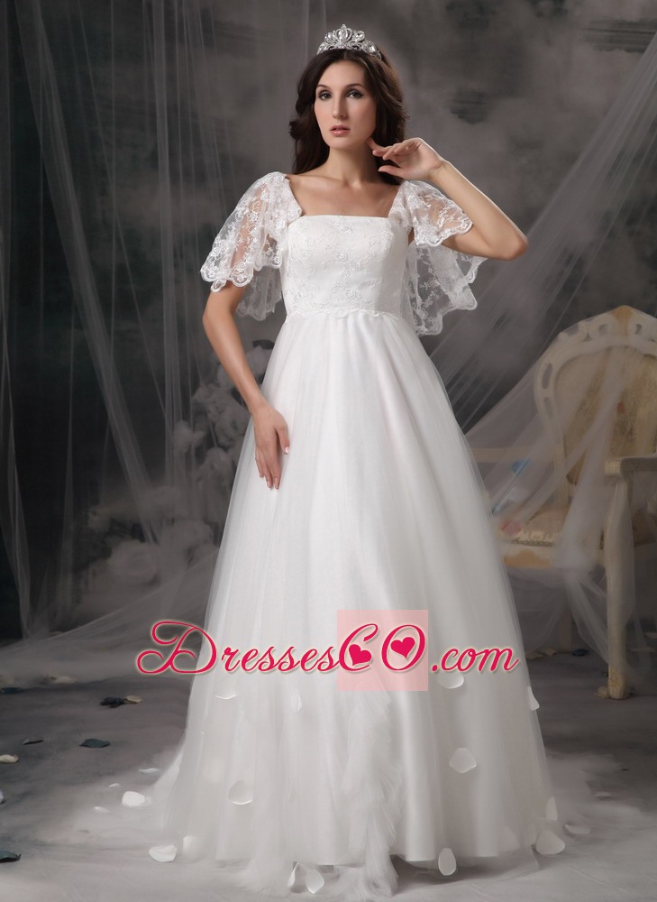 Perfect Empire Square Court Train Tulle and Lace Appliques Wedding Dress
