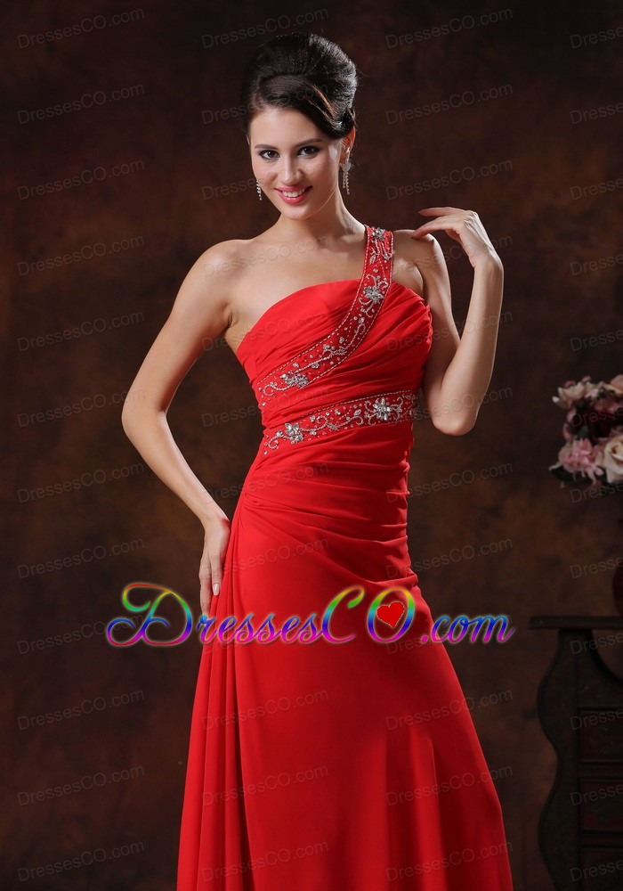 One Shoulder Red Chiffon Prom Dress With Beaded Decorate
