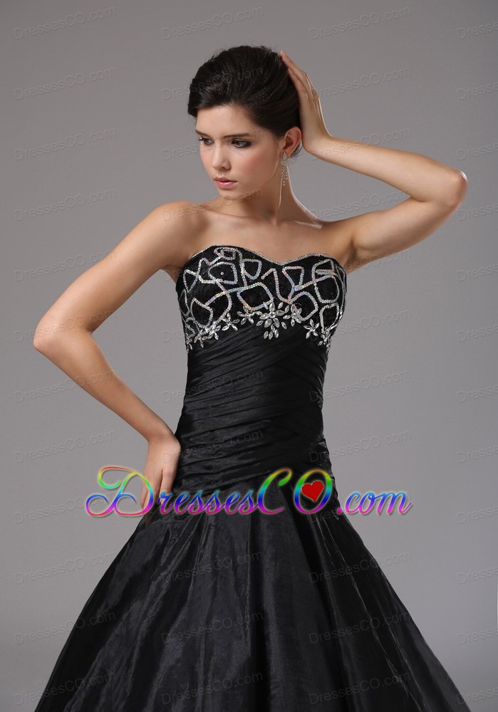 Black Organza Prom Dress With Court Train Beaded Decorate