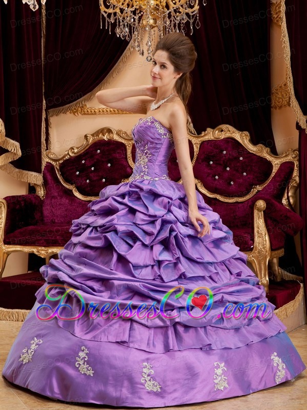 Purple Ball Gown Long Taffeta Appliques Quinceanera Dress