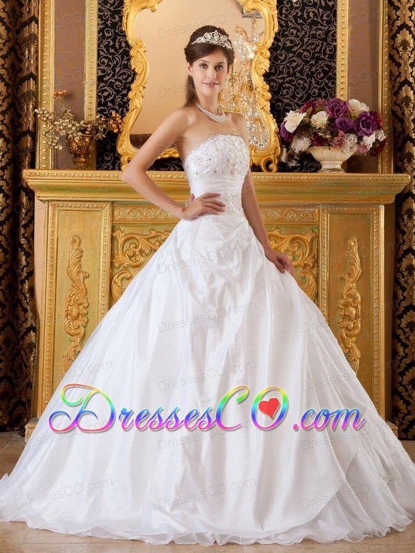 White Ball Gown Strapless Long Taffteta And Tulle Appliques Quinceanera Dress