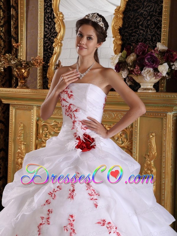 White A-line / Princess Strapless Long Organza Appliques Quinceanera Dress