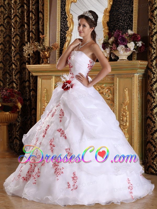 White A-line / Princess Strapless Long Organza Appliques Quinceanera Dress