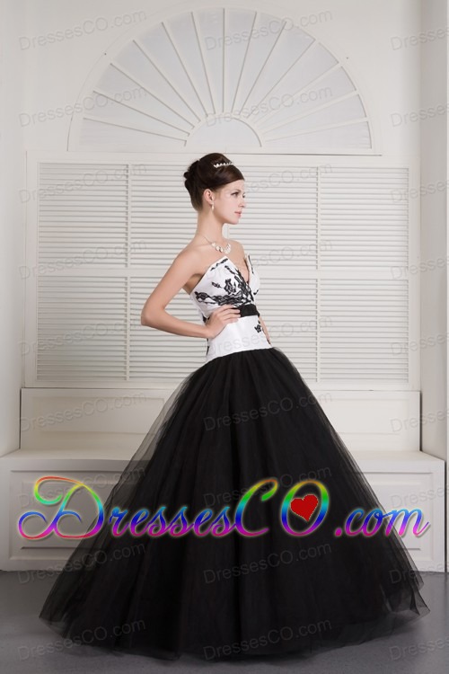 Black And White Ball Gown V-neck Long Tulle Embroidery Quinceanera Dress