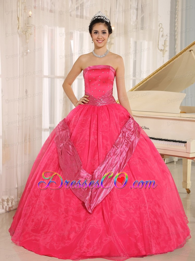 Coral Red Beaded Decorate Quinceanera Gowns With Strapless