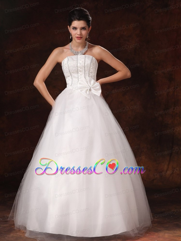 Bowknot A-line Long Customize Stylish Wedding Dress For 2013