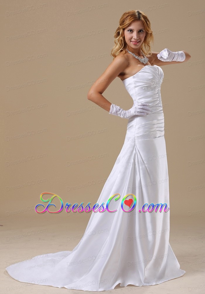 Strapless Appliques Custom Made and Ruched Bodice For Wedding Dress