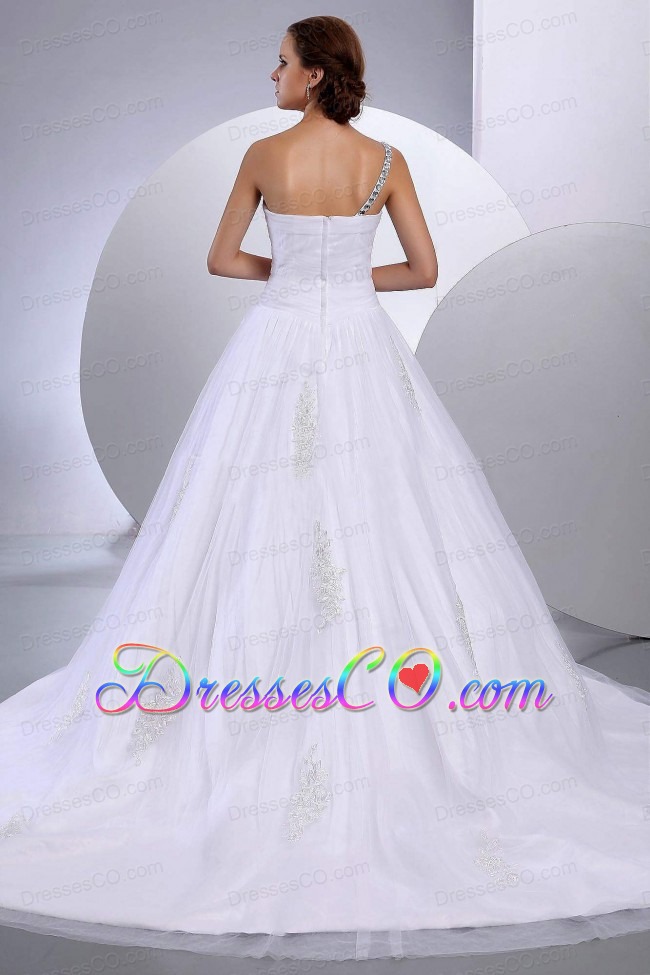 A-Line / Princess Tulle Appliques Chapel Train One Shoulder Wedding Dress