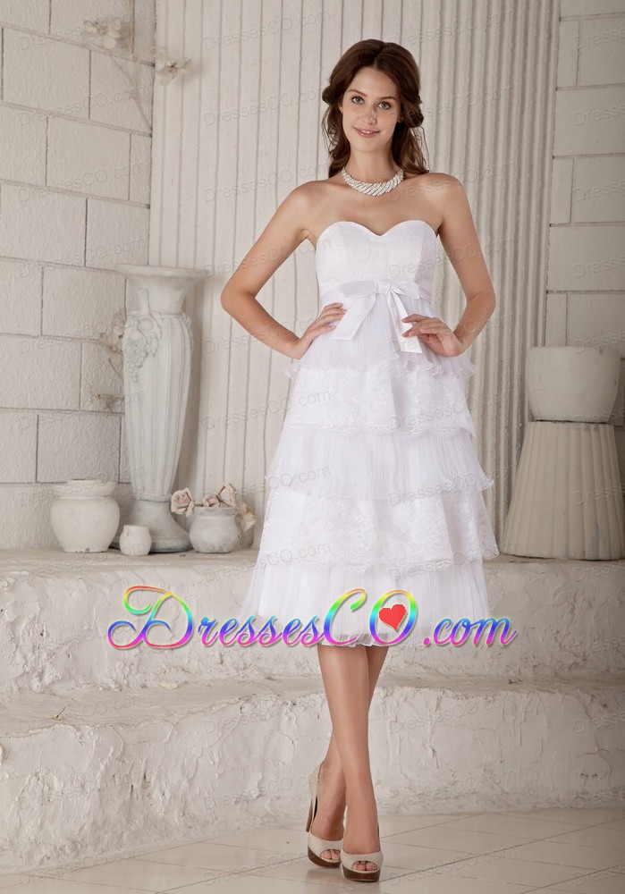 Beautiful Empire Knee-length Organza And Lace Bow Wedding Dress