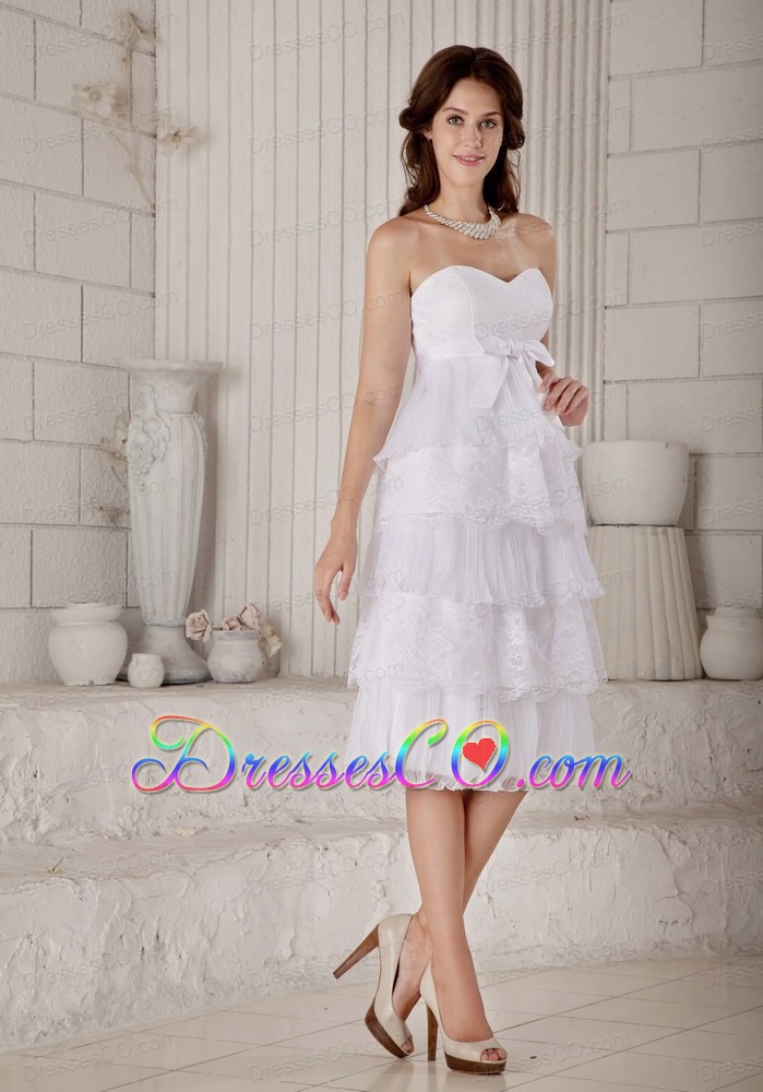 Beautiful Empire Knee-length Organza And Lace Bow Wedding Dress