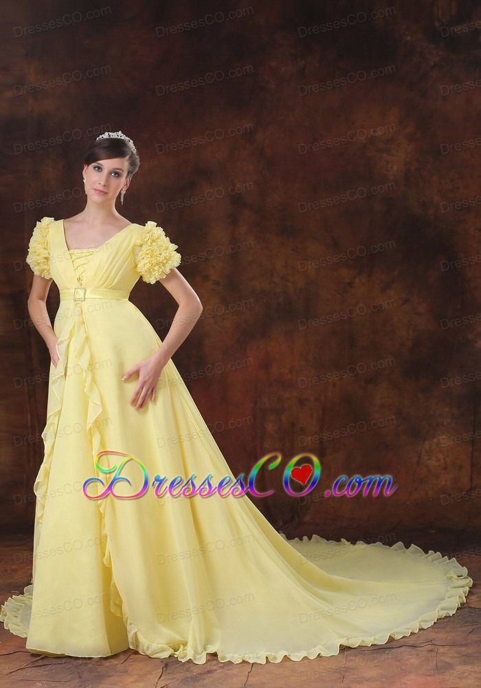Yellow Square Short Sleeves Flowers Decorate Wedding Dress
